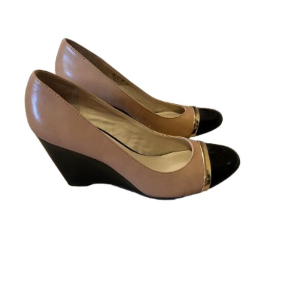 Franco Sarto Tan Wedge with Black & Gold Toe - Leather - 8.5 - Picture 2 of 6
